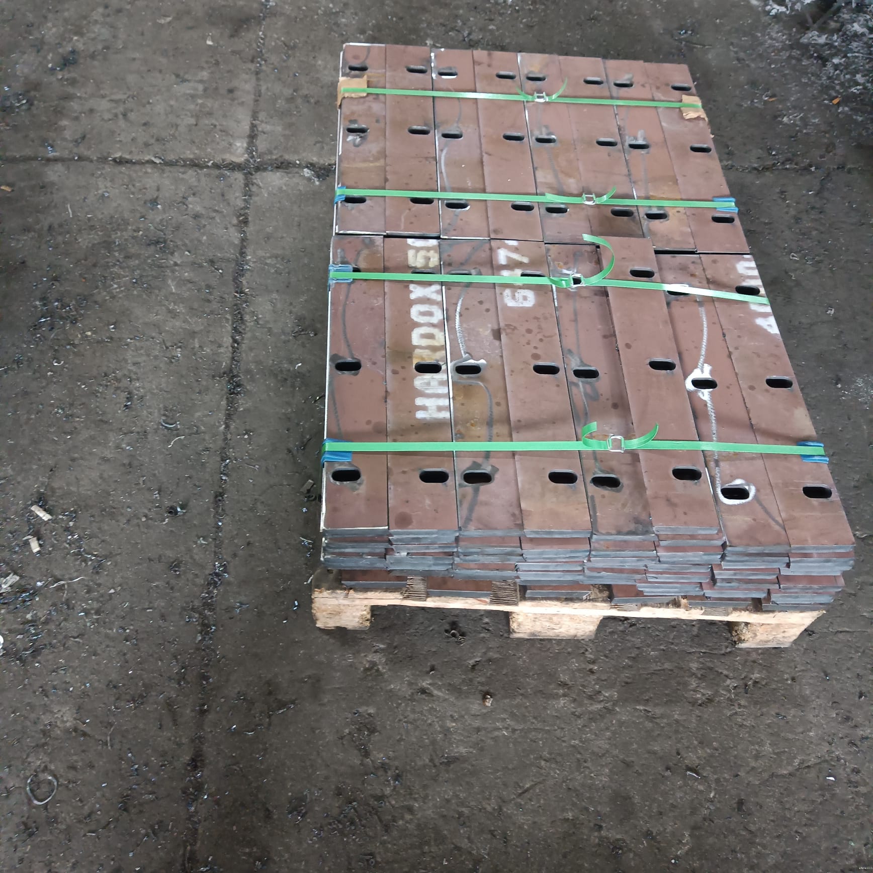 ENDÜSTRİYEL MAKİNE BIÇAĞI 